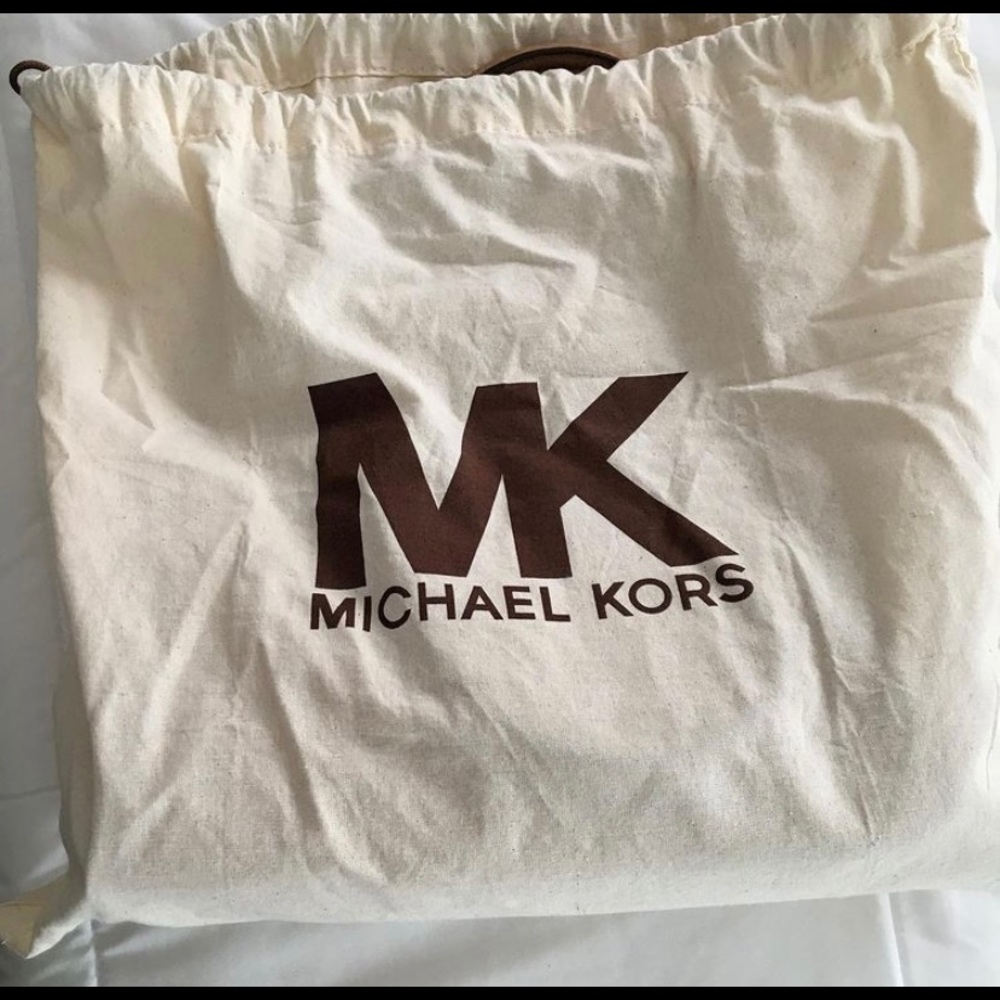 Michael Kors Handbag - Picture 6 of 6